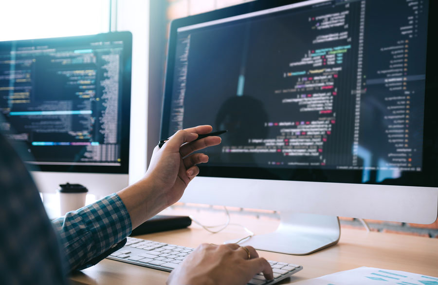 sviluppatore siti web al lavoro